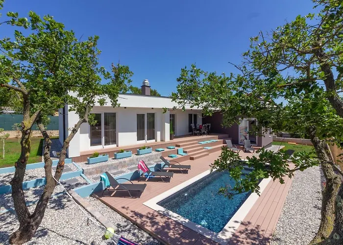 Senorita In With Pool Villa *